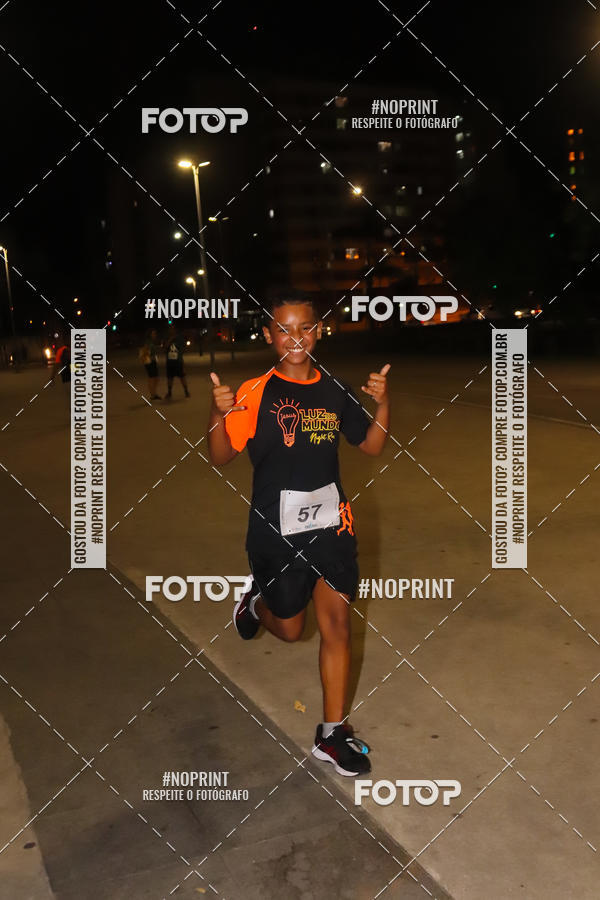 Buy your photos of the eventLuz do Mundo Night Run on Fotop