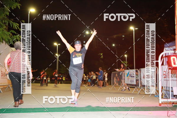 Buy your photos of the eventLuz do Mundo Night Run on Fotop