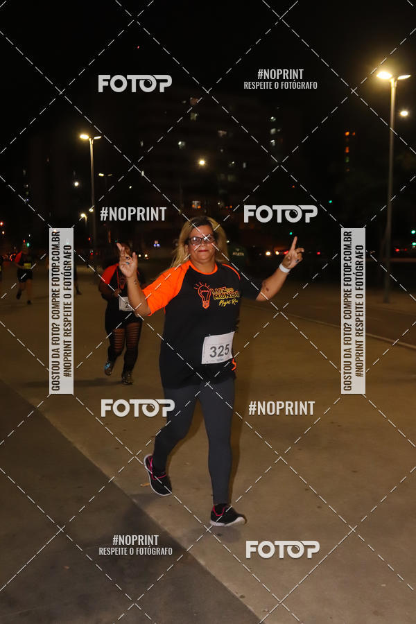 Buy your photos of the eventLuz do Mundo Night Run on Fotop