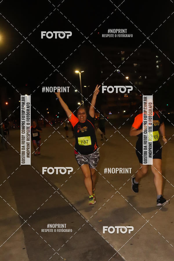 Buy your photos of the eventLuz do Mundo Night Run on Fotop