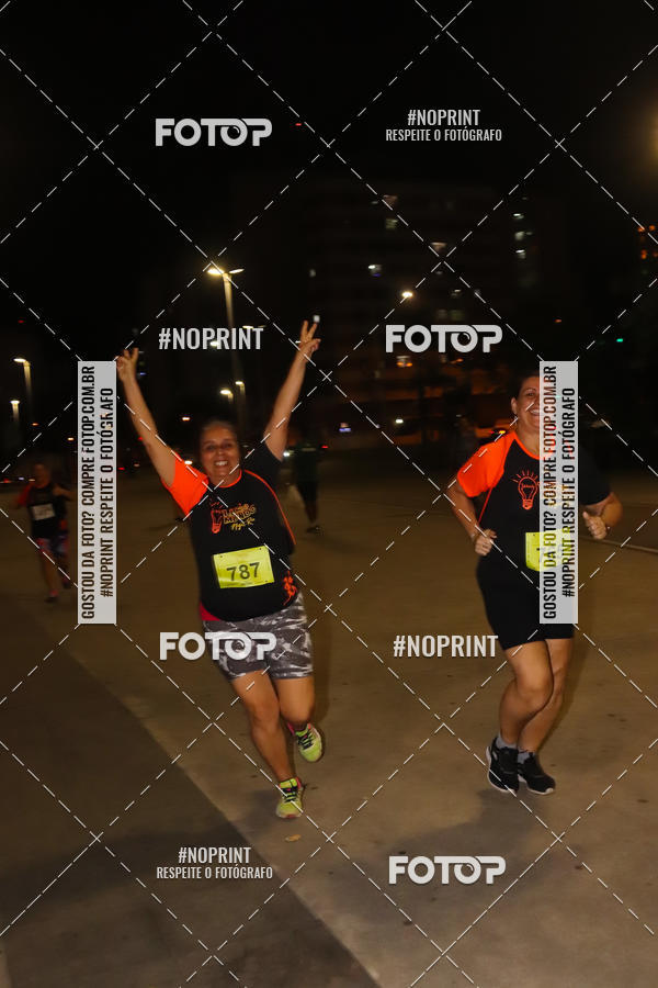 Buy your photos of the eventLuz do Mundo Night Run on Fotop