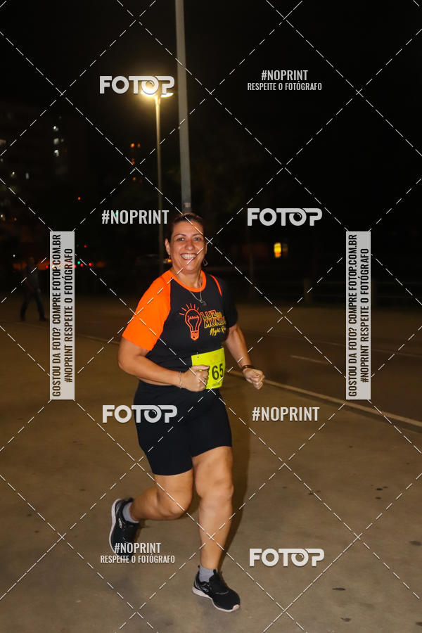 Buy your photos of the eventLuz do Mundo Night Run on Fotop
