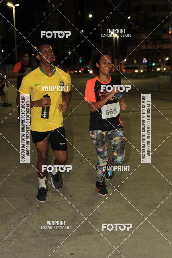 Buy your photos of the eventLuz do Mundo Night Run on Fotop