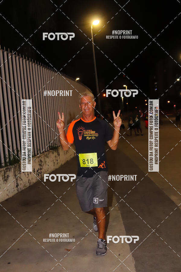 Buy your photos of the eventLuz do Mundo Night Run on Fotop