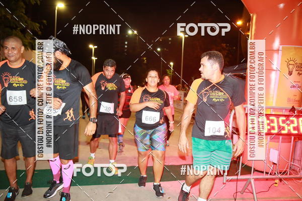 Buy your photos of the eventLuz do Mundo Night Run on Fotop