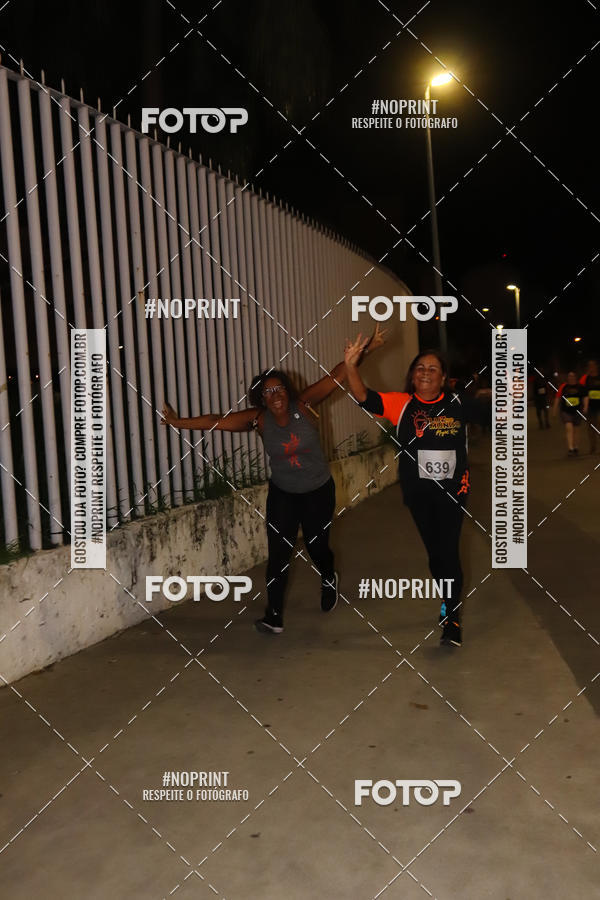 Buy your photos of the eventLuz do Mundo Night Run on Fotop
