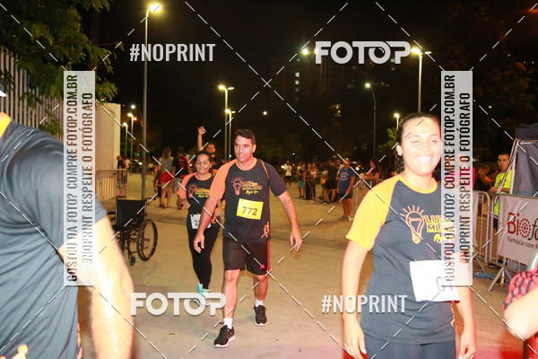 Buy your photos of the eventLuz do Mundo Night Run on Fotop
