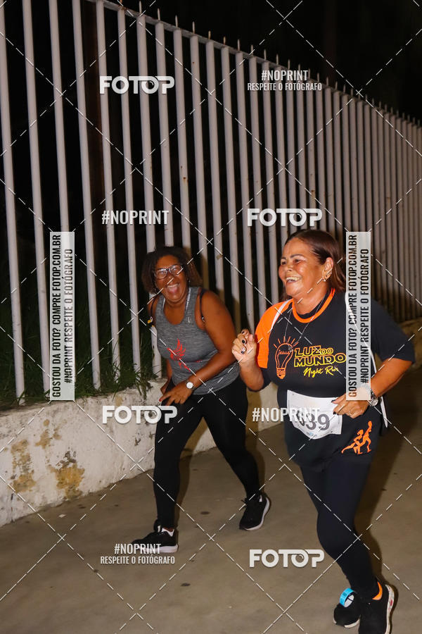 Buy your photos of the eventLuz do Mundo Night Run on Fotop
