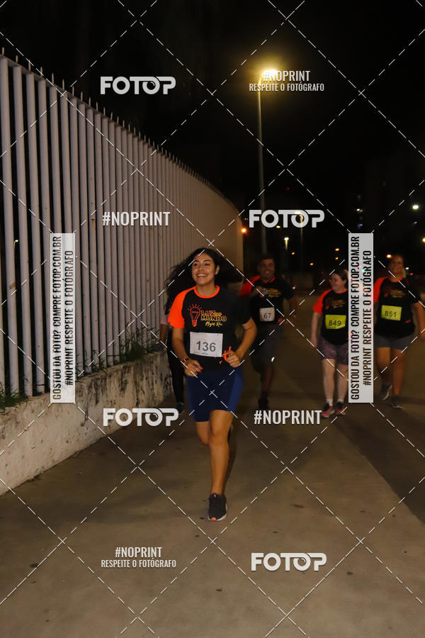 Buy your photos of the eventLuz do Mundo Night Run on Fotop