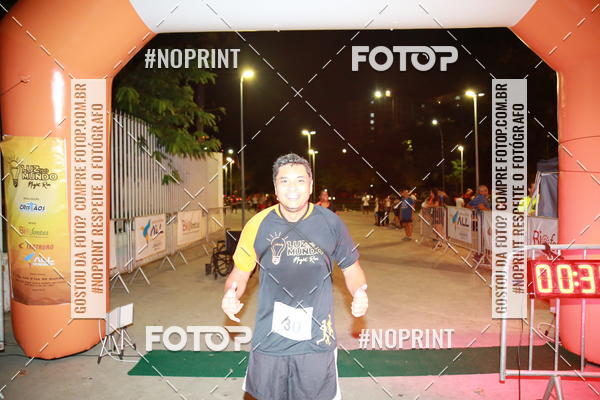 Buy your photos of the eventLuz do Mundo Night Run on Fotop