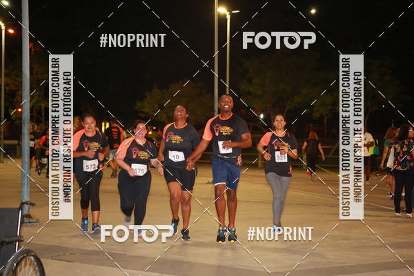 Buy your photos of the eventLuz do Mundo Night Run on Fotop