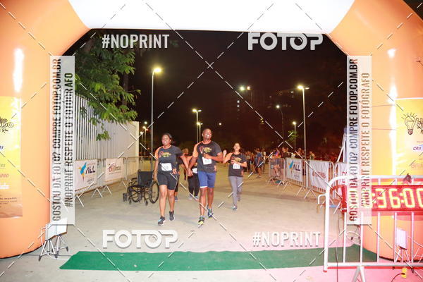 Buy your photos of the eventLuz do Mundo Night Run on Fotop
