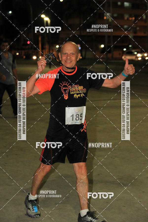 Buy your photos of the eventLuz do Mundo Night Run on Fotop