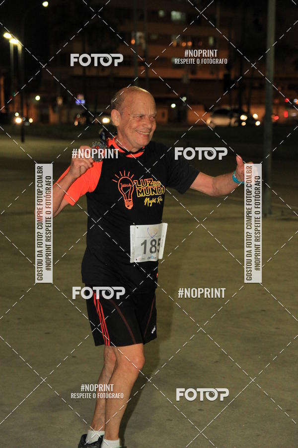 Buy your photos of the eventLuz do Mundo Night Run on Fotop