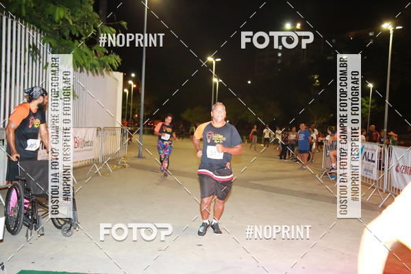 Buy your photos of the eventLuz do Mundo Night Run on Fotop