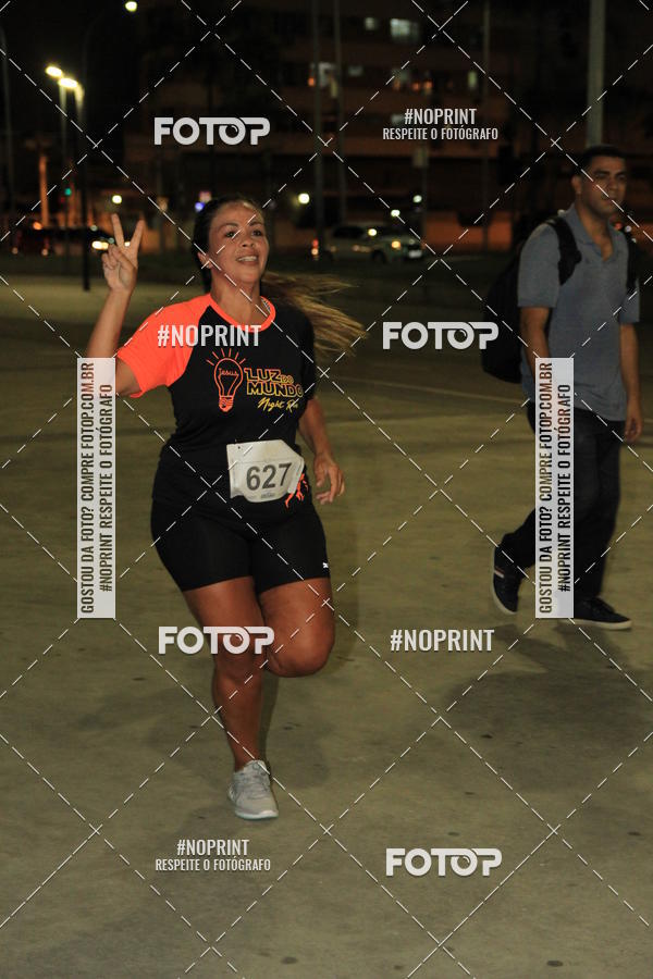 Buy your photos of the eventLuz do Mundo Night Run on Fotop