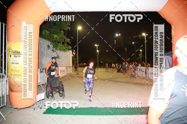 Buy your photos of the eventLuz do Mundo Night Run on Fotop