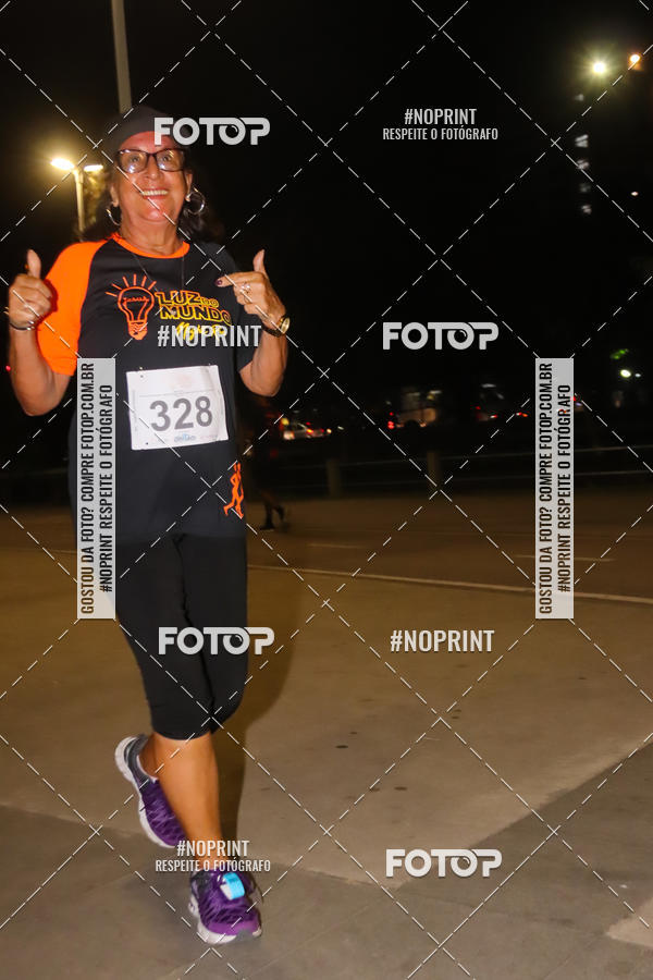 Buy your photos of the eventLuz do Mundo Night Run on Fotop
