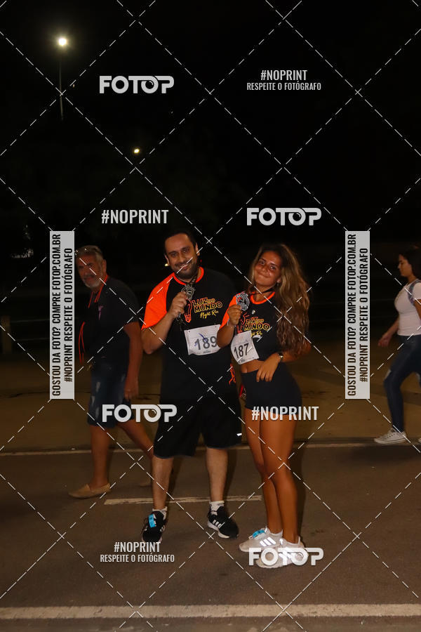 Buy your photos of the eventLuz do Mundo Night Run on Fotop