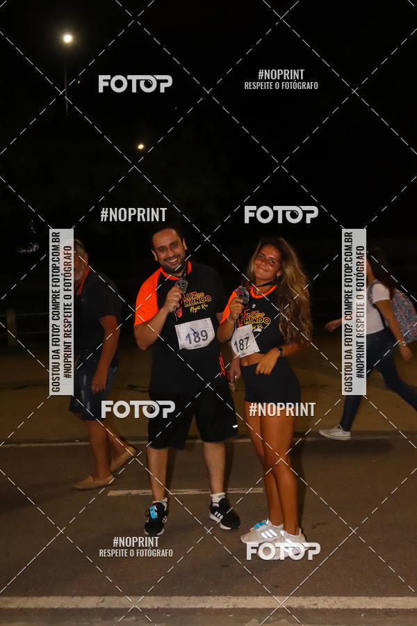 Buy your photos of the eventLuz do Mundo Night Run on Fotop