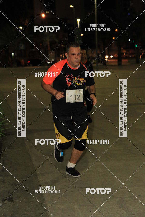 Buy your photos of the eventLuz do Mundo Night Run on Fotop