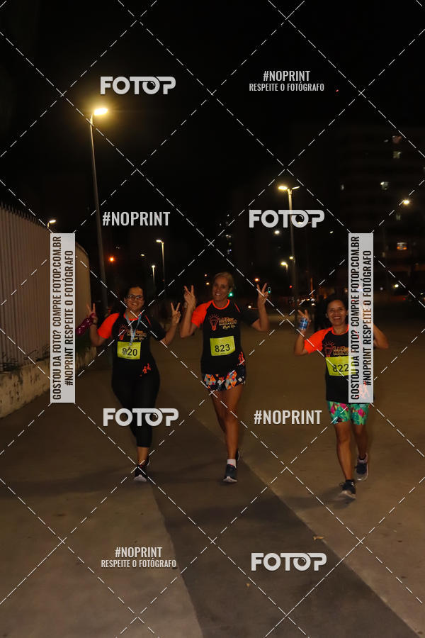 Buy your photos of the eventLuz do Mundo Night Run on Fotop