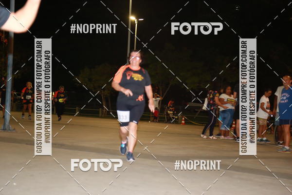 Buy your photos of the eventLuz do Mundo Night Run on Fotop