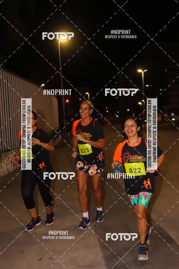 Buy your photos of the eventLuz do Mundo Night Run on Fotop