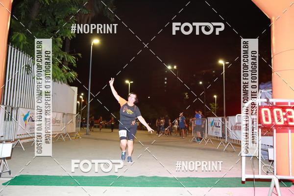 Buy your photos of the eventLuz do Mundo Night Run on Fotop