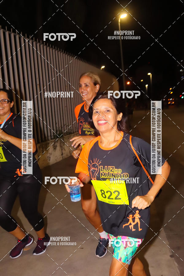 Buy your photos of the eventLuz do Mundo Night Run on Fotop
