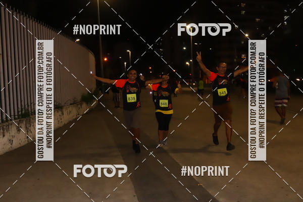 Buy your photos of the eventLuz do Mundo Night Run on Fotop