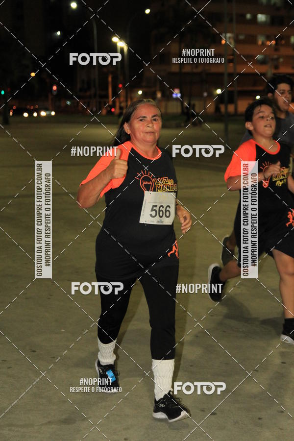 Buy your photos of the eventLuz do Mundo Night Run on Fotop