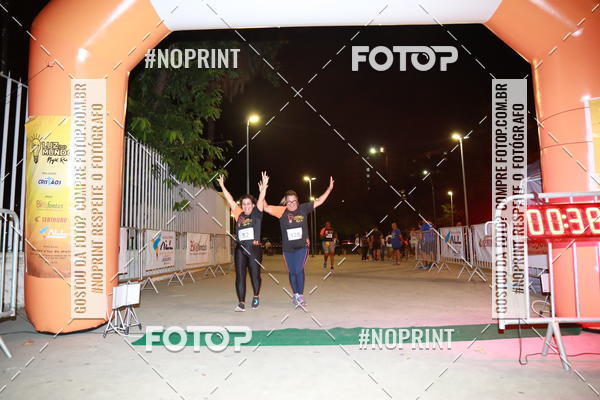 Buy your photos of the eventLuz do Mundo Night Run on Fotop