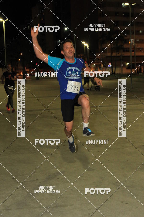 Buy your photos of the eventLuz do Mundo Night Run on Fotop