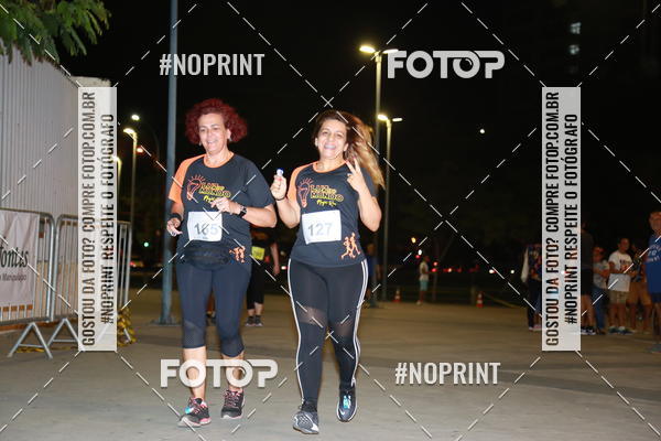 Buy your photos of the eventLuz do Mundo Night Run on Fotop