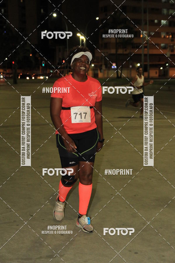 Buy your photos of the eventLuz do Mundo Night Run on Fotop