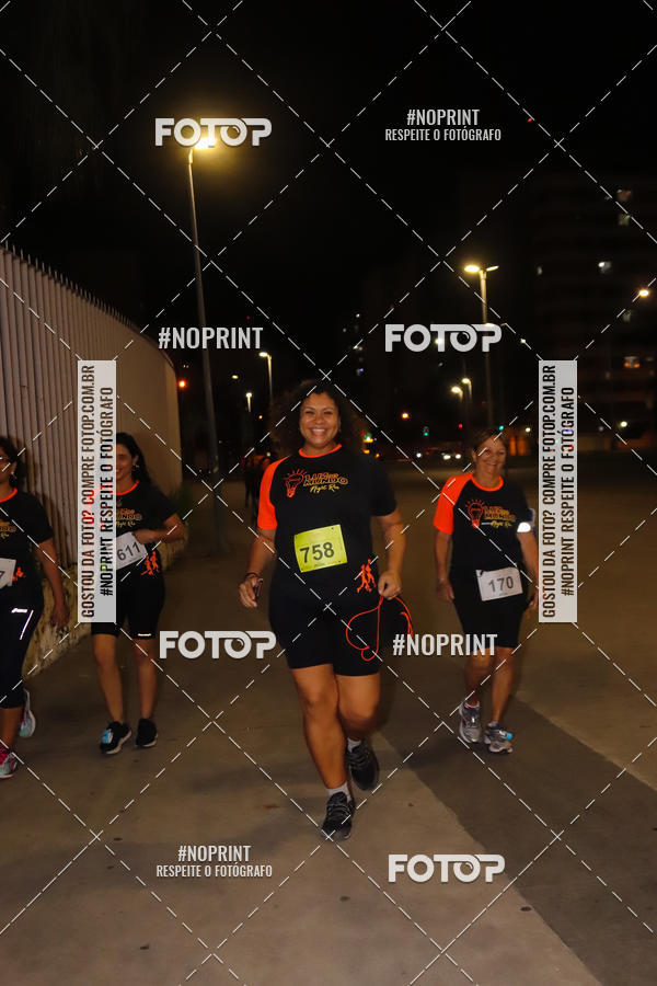 Buy your photos of the eventLuz do Mundo Night Run on Fotop