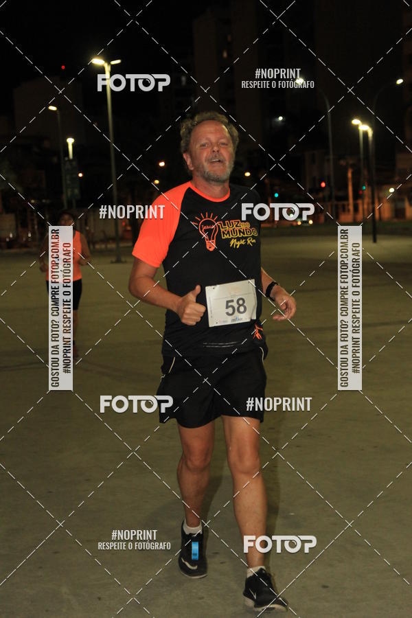 Buy your photos of the eventLuz do Mundo Night Run on Fotop