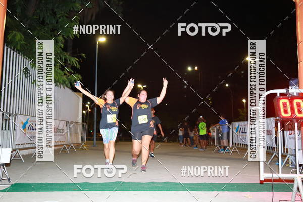 Buy your photos of the eventLuz do Mundo Night Run on Fotop