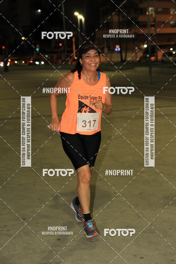 Buy your photos of the eventLuz do Mundo Night Run on Fotop
