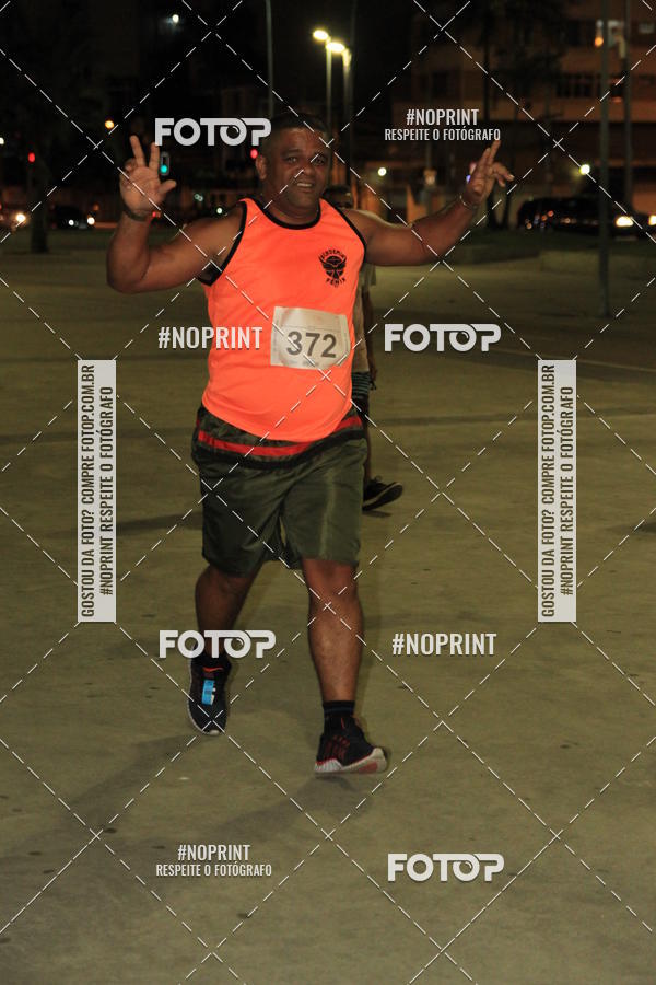 Buy your photos of the eventLuz do Mundo Night Run on Fotop