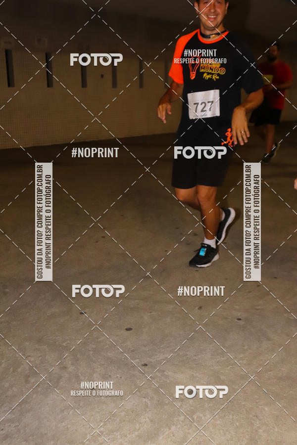 Buy your photos of the eventLuz do Mundo Night Run on Fotop