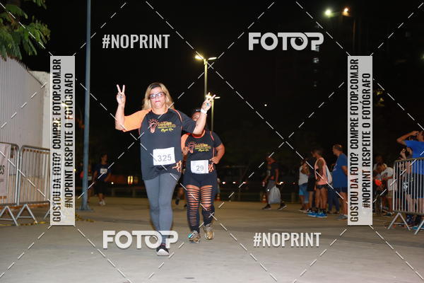 Buy your photos of the eventLuz do Mundo Night Run on Fotop