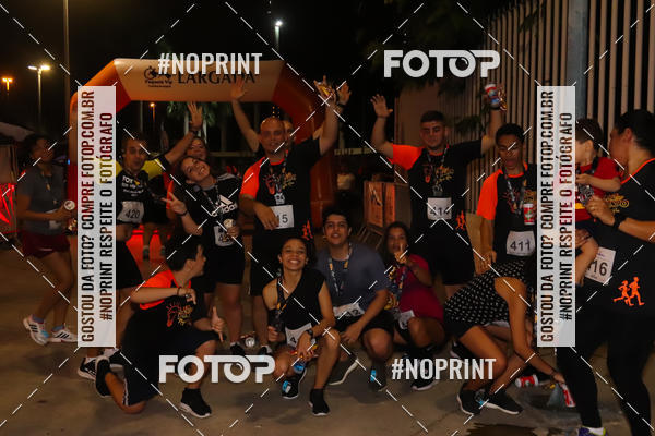 Buy your photos of the eventLuz do Mundo Night Run on Fotop