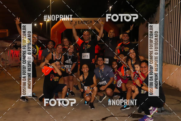 Buy your photos of the eventLuz do Mundo Night Run on Fotop