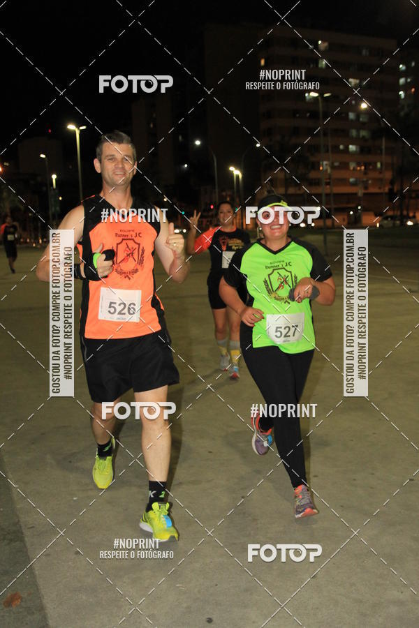 Buy your photos of the eventLuz do Mundo Night Run on Fotop