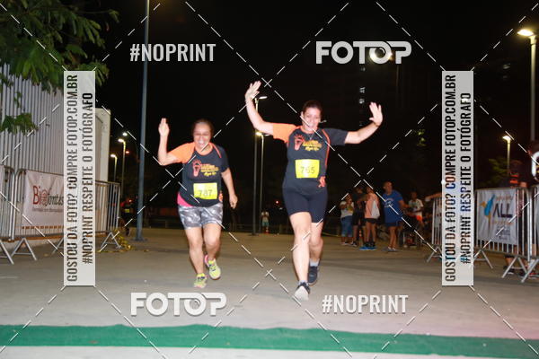 Buy your photos of the eventLuz do Mundo Night Run on Fotop