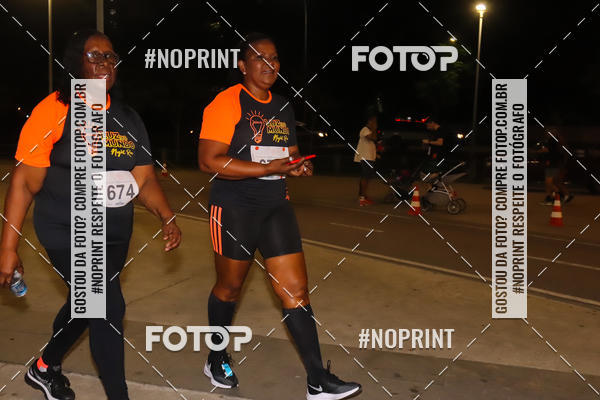 Buy your photos of the eventLuz do Mundo Night Run on Fotop