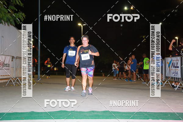 Buy your photos of the eventLuz do Mundo Night Run on Fotop