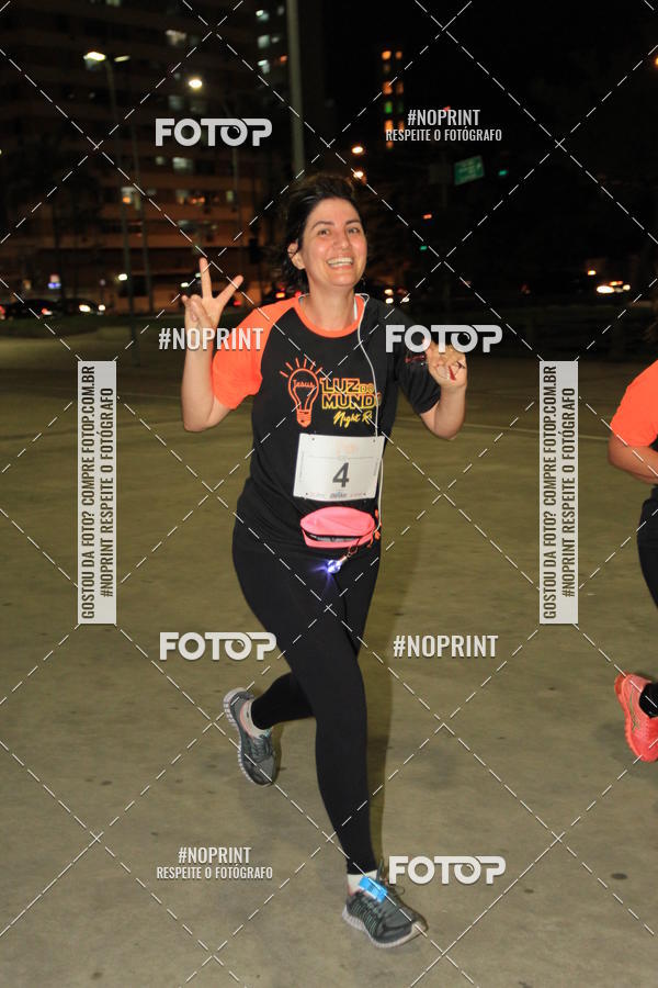 Buy your photos of the eventLuz do Mundo Night Run on Fotop